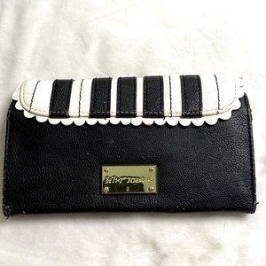 Betsy Johnson Wallet
